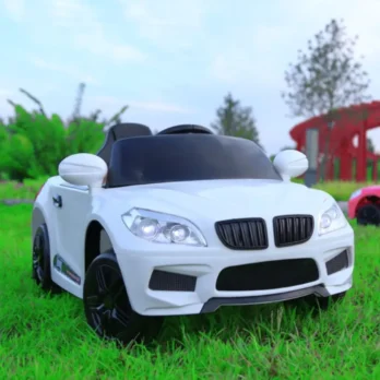 Auto na akumulator za decu Delfino Sporting 5188 Beli