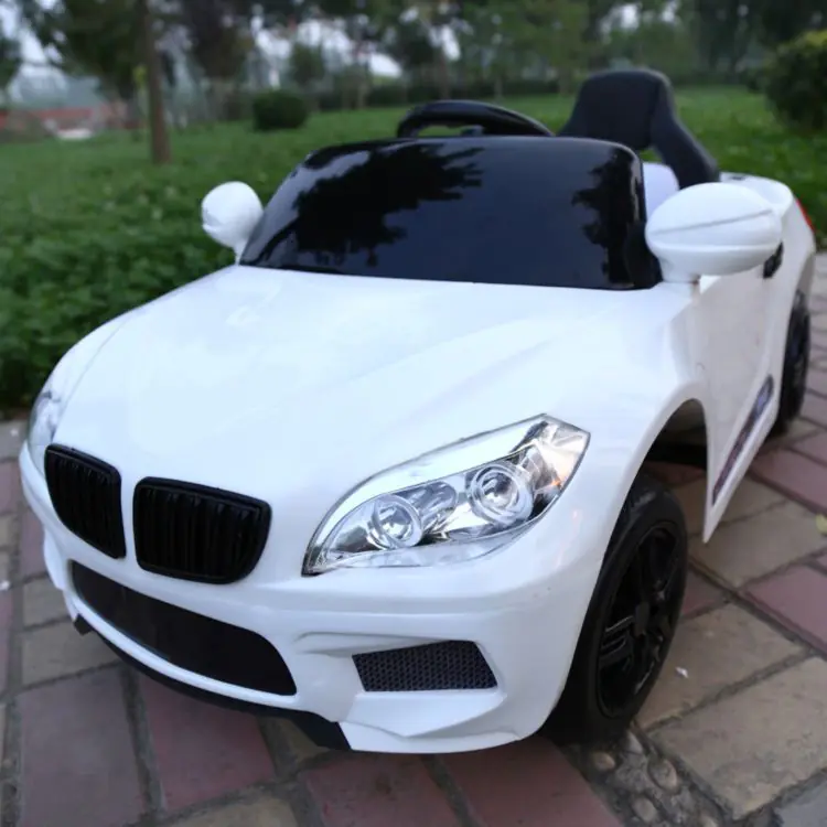 Auto na akumulator za decu Delfino Sporting 5188 Beli - Slika 4